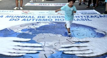 Detecção precoce do autismo ajuda na alfabetização e inclusão escolar